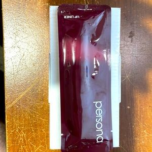 Persona lip liner 90210 - NEW IN PACKAGING